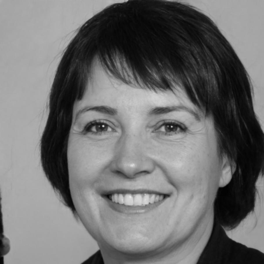 Britt Eklund coordinating seminar research materials